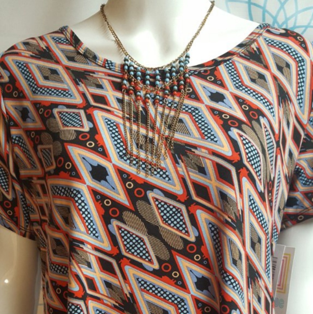 Lularoe classic tee